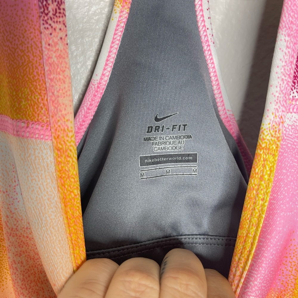 Nike Dri-Fit Orange Pink Square Sports Bra Tank top Size Medium - Picture 5 of 9